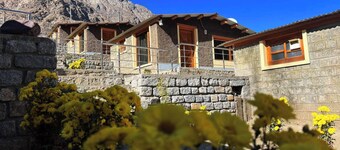 阿希納生態度假村