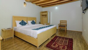 Unclassified image, 5 of 94, button - House Of Stok (Leh)