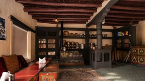 Unclassified image, 3 of 94, button - House Of Stok (Leh)