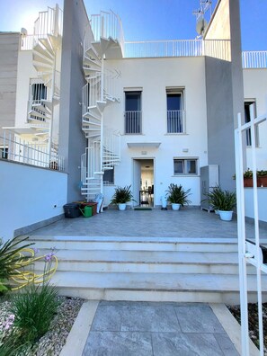 Exterior - Villino Andromeda (Gaeta)