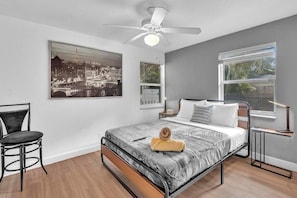 2 Schlafzimmer, Bügeleisen/Bügelbrett, Reisekinderbett, kostenloses WLAN