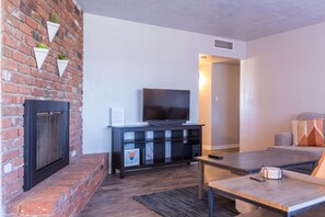 TV, fireplace, offices - Cozy Ranch Home w/ Fireplace, Large Yard, Near ASU (Tempe)
