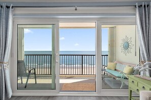 Interior - Larger One Bedroom Oceanfront Condo with a Pool (Ocean City)