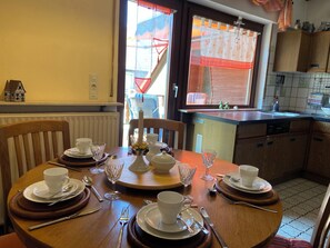 Dining - Vacation home in the beautiful wine-growing village of Kirschroth with sun terrace and outdoor area. (Kirschroth)