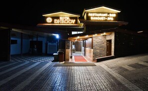 Front of property - Hotel Dhroov By Mystical Views (Shimla)