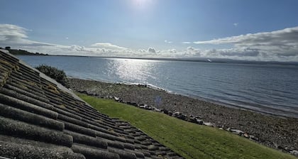 Newly refurbished 4 bedroom ocean front home in Fortrose