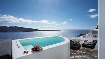 ArmonOia Cave Studio Outdoor Tub | Setrika/meja setrika dan Wi-Fi gratis