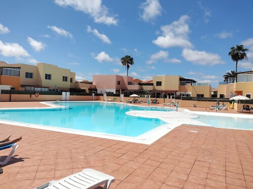 Charming apartment, quiet urbanization only 100 meters from the beach