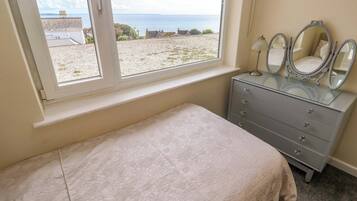 3 bedrooms, WiFi (free), individually decorated, individually furnished
