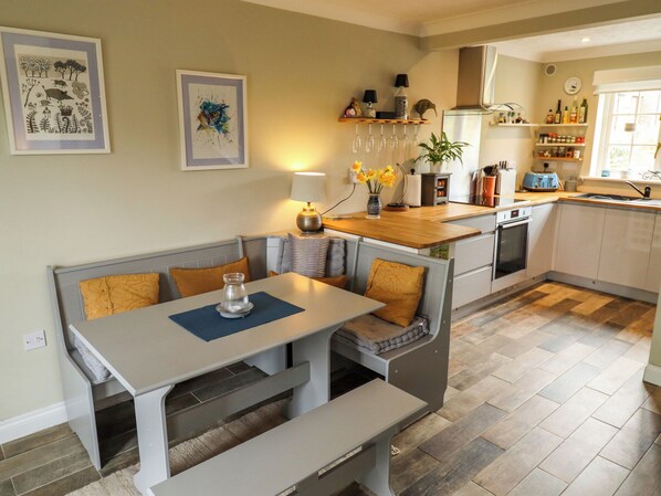 Dining - Willow View (Woodhall Spa)