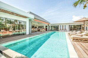 Villa, Smoking