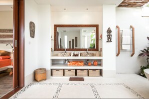 Villa | 5 bedrooms - Swiss 2 Villa in Dalung (Canggu)