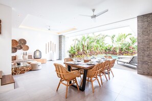 Villa, para fumadores | 4 habitaciones 
