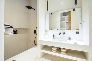 Maison, fumeur | 2 chambres