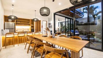 5 bedrooms