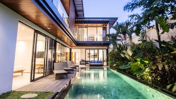 5 bedrooms