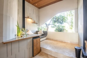 Apartment | 1 bedroom - BAZ Villa 13 Studio 3 Opulent 1-br Loft With Art Deco Shared Pool (Canggu)