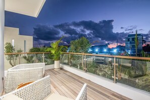 Villa | 4 bedrooms - sol N1 Incredible 4 Bds Villa Near Finns Club (Kerobokan)