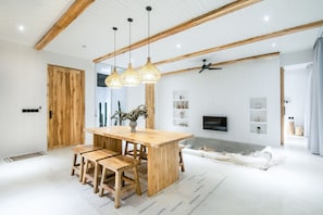House, Smoking