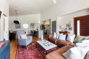 Televisie en een kantoor