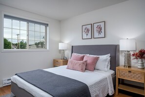 2 bedrooms, iron/ironing board, travel crib, free WiFi