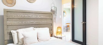 Villas Del Mar 4 · Beachfront Bliss + Walk to Dine