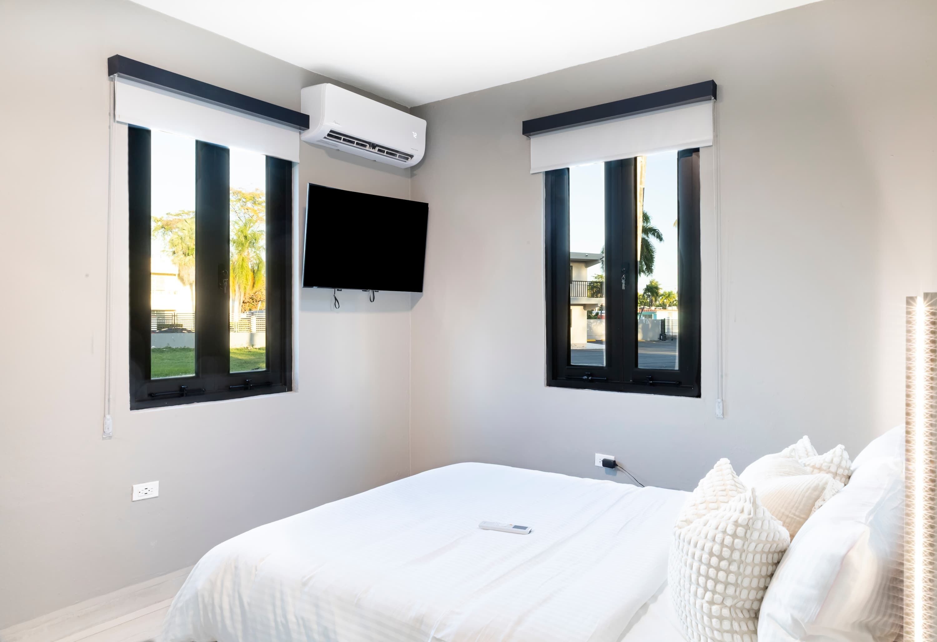 1 chambre, bureau, fer et planche à repasser, Wi-Fi