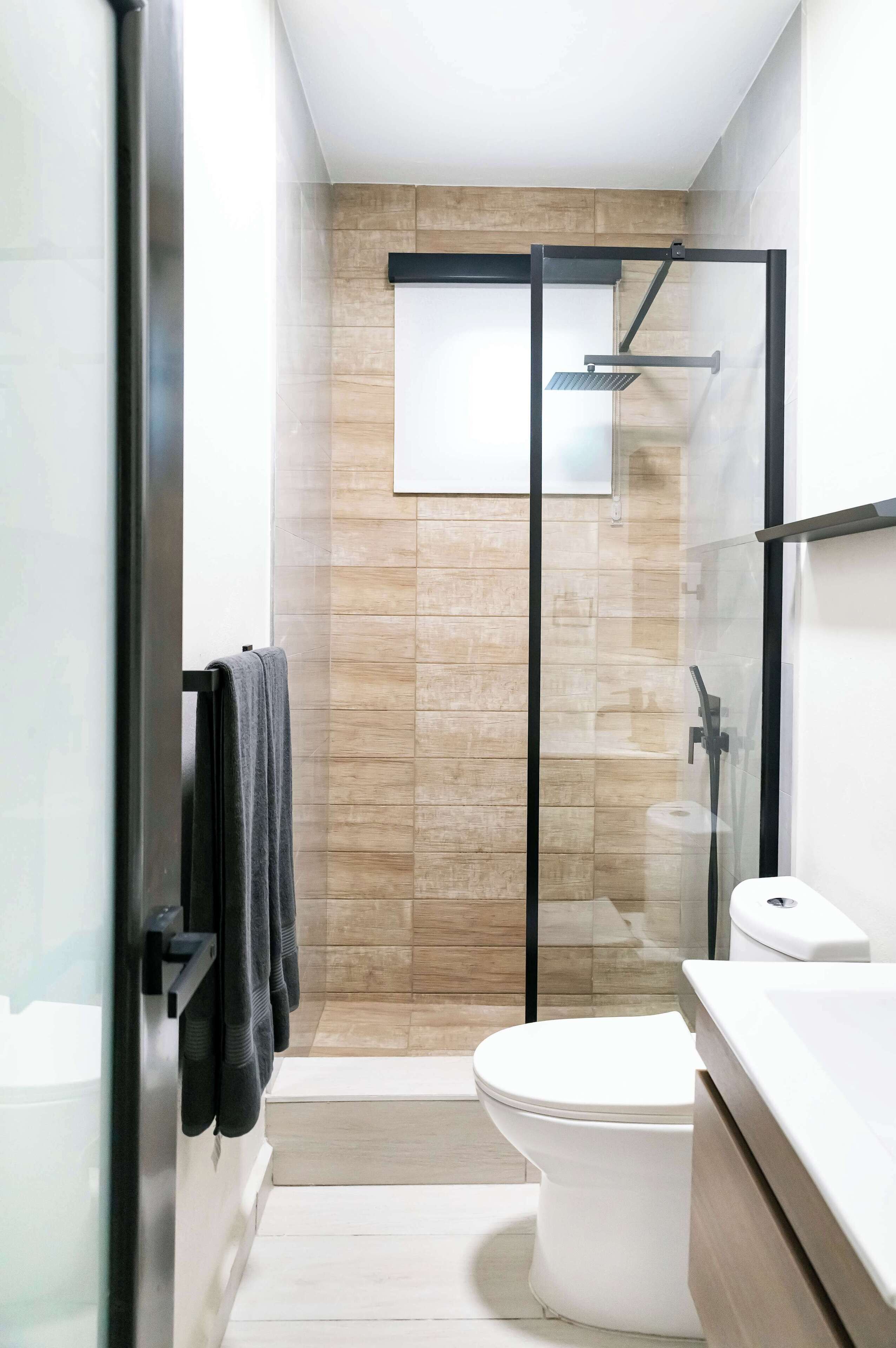 Shower, hair dryer, towels, shampoo