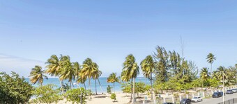 Villas Del Mar 5 · Coastal Fun & Local Dining