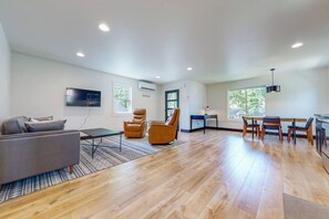 Smart TV, offices