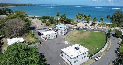 Unit 6 Fully Renovated, ADA-Accessible Beachside with Oceanview 1 Bedroom Prime