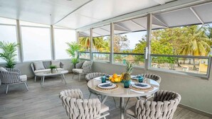 Dining - AQUA Terrazas 6+7 · 3BR Fun & Dining by the Beach (Dorado)