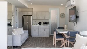 Interior - AQUA Terrazas 6+7 · 3BR Fun & Dining by the Beach (Dorado)