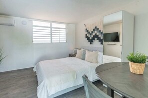 2 habitaciones, escritorio, wifi y ropa de cama
