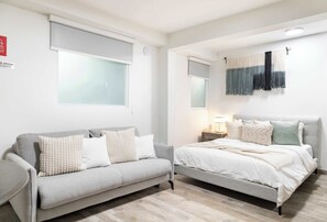 3 chambres, bureau, Wi-Fi, draps fournis