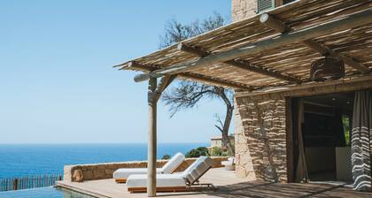 Luxury Villa Saleccia Beach Access Through the Maquis