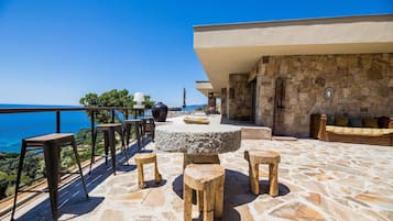Villa | 4 bedrooms, Internet