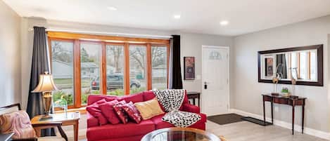 Smart-tv en een tafeltennistafel