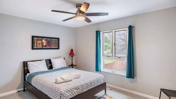 3 bedrooms, iron/ironing board, free WiFi, bed sheets