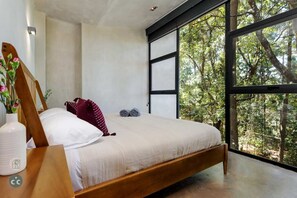 3 bedrooms, iron/ironing board, WiFi, bed sheets - Increíble Casa con Jacuzzi y Terraza en el Bosque (Valle de Bravo)