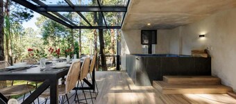 Increíble Casa con Jacuzzi y Terraza en el Bosque