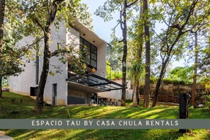 Exterior - Increíble Casa con Jacuzzi y Terraza en el Bosque (Valle de Bravo)