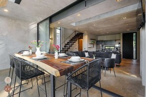 Dining - ¡Increíble propiedad en el bosque con Jacuzzi! (Valle de Bravo)