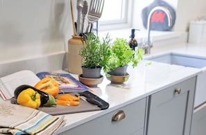 Dishwasher, cookware/dishes/utensils