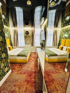 1 bedroom, in-room safe, iron/ironing board, free WiFi - Elegance meets history: A look inside Villa Levoslav House (Sibiu)