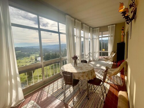 Charming rustic country house for nature lovers! Up to 10 people.