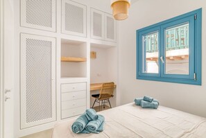 2 Schlafzimmer, Schreibtisch, Bügeleisen/Bügelbrett, kostenloses WLAN