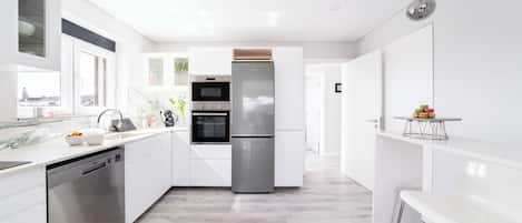 Microwave, oven, dishwasher