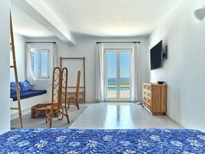 5 bedrooms, iron/ironing board, travel crib, free WiFi