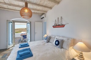 5 bedrooms, iron/ironing board, travel crib, free WiFi - Villa Okyalos - Purely Greek (Kamares Naousas)